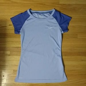 3/$15 Nike XS shirt